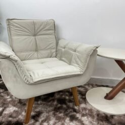 Poltrona Opala - Bege Veludão